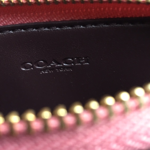 🌺ONE LEFT!🌺 NWT COACH Zip Card Case!!! - Picture 6 of 10